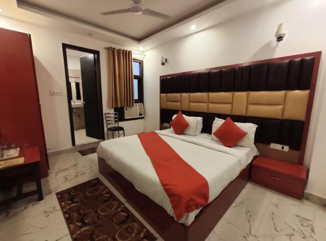 Hotel Lavisa New Delhi