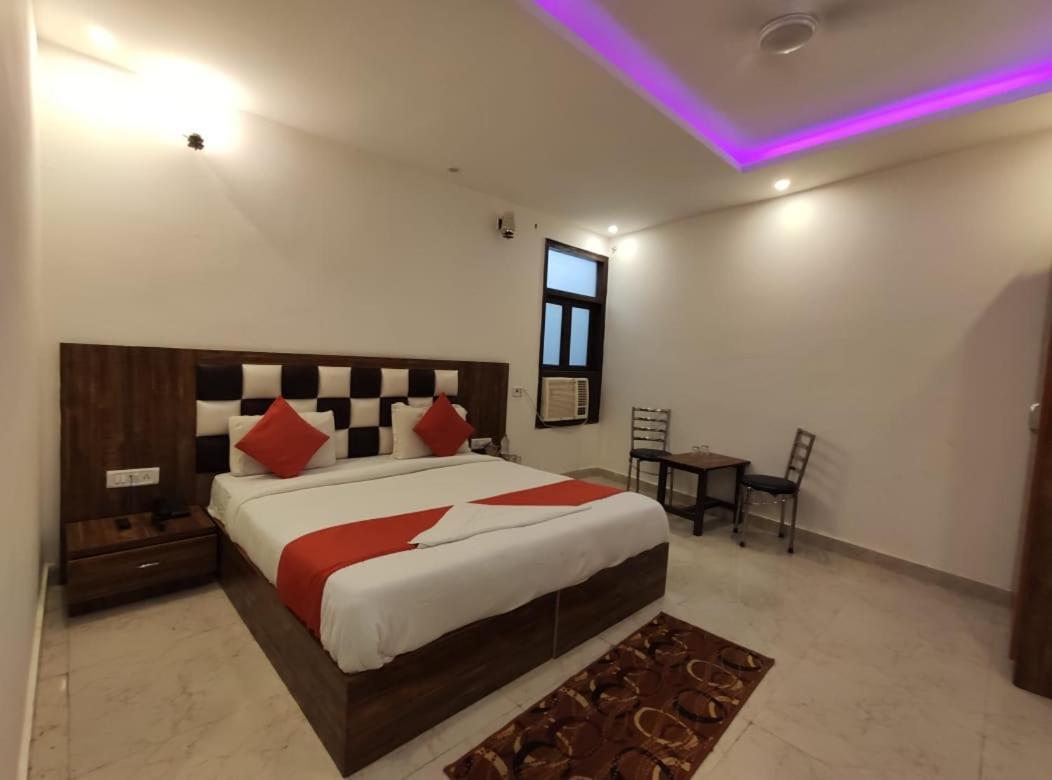 Lavisa Hotel 4*