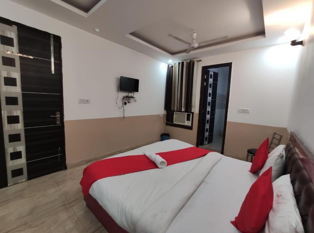 Hotel Lavisa New Delhi